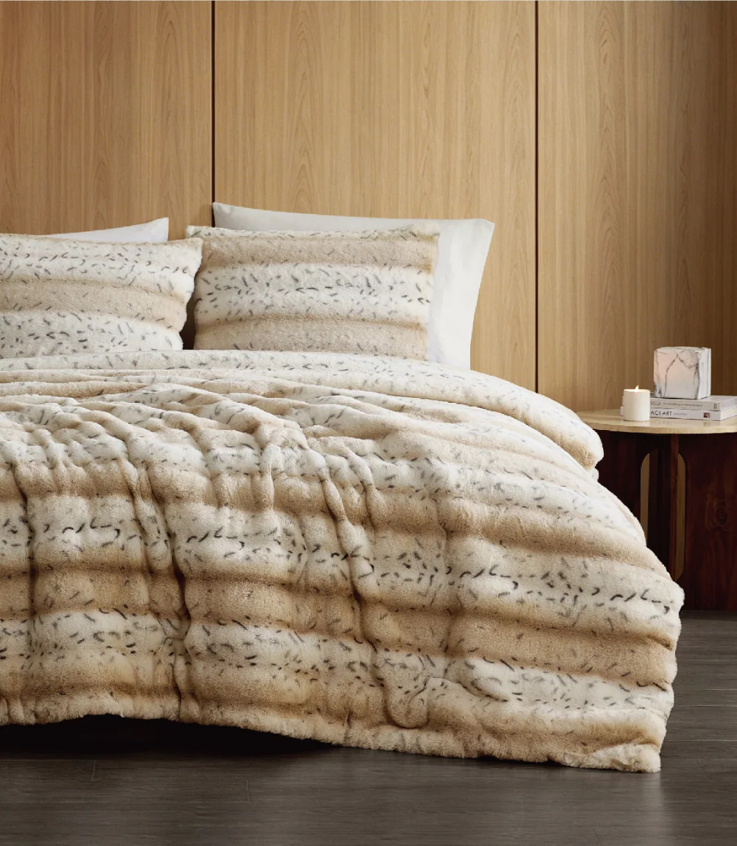 Product preview — Printed Slitcut Faux Rabbit Fur
rev. Solid Microfiber