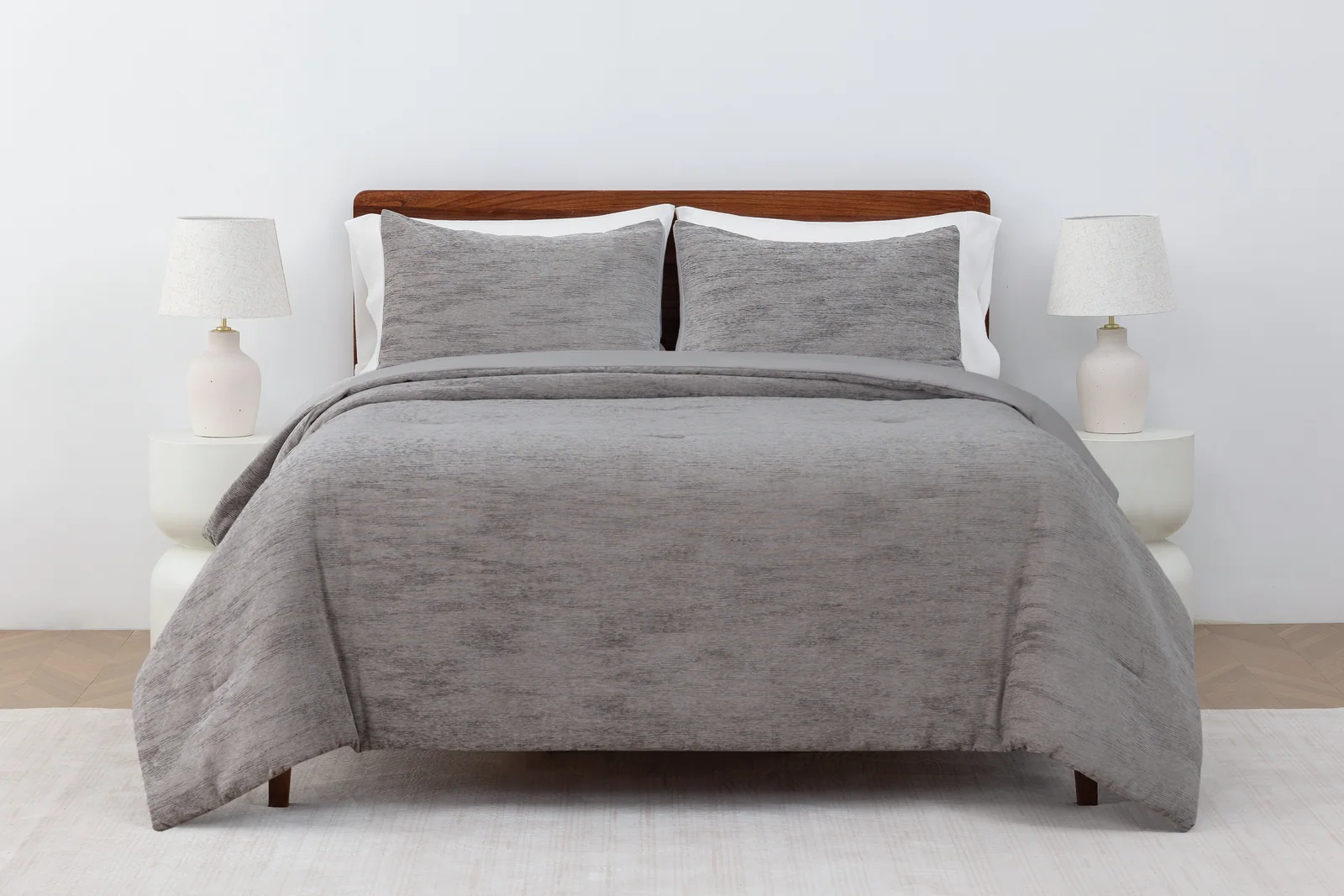 Product preview — Woven Slub Chenille rev.Brushed Mcfb Comforter Set